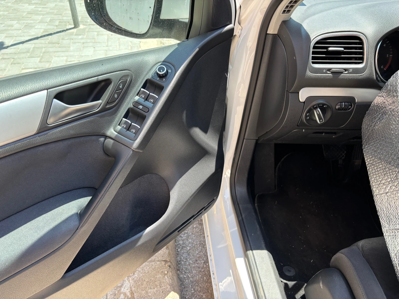 VW Golf 1.6tdi ������� | Mobile.bg � ����������� 10