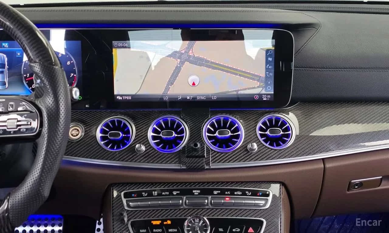 Mercedes-Benz E 63 AMG * E63 4MATIC+ * CARFAX * ЦЕНА ДО БГ, снимка 14 - Автомобили и джипове - 55510782
