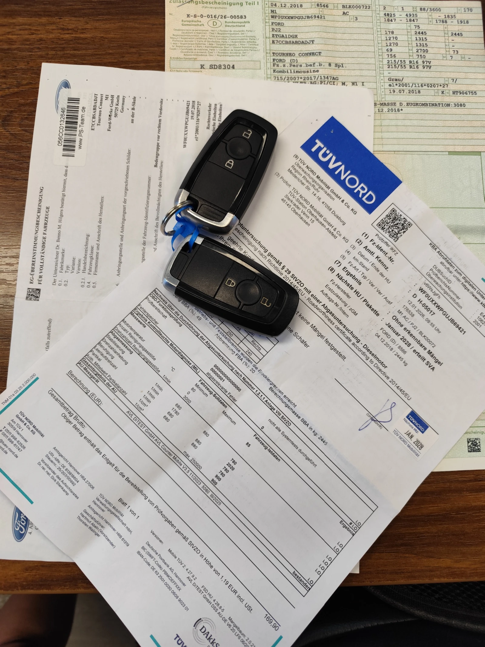 Ford Tourneo Connect 1.5TDCi* ABТОМАТИК* 7 МЕСТА* ТUF* COC* ПОДГРЕВ* , снимка 17 - Автомобили и джипове - 55633938