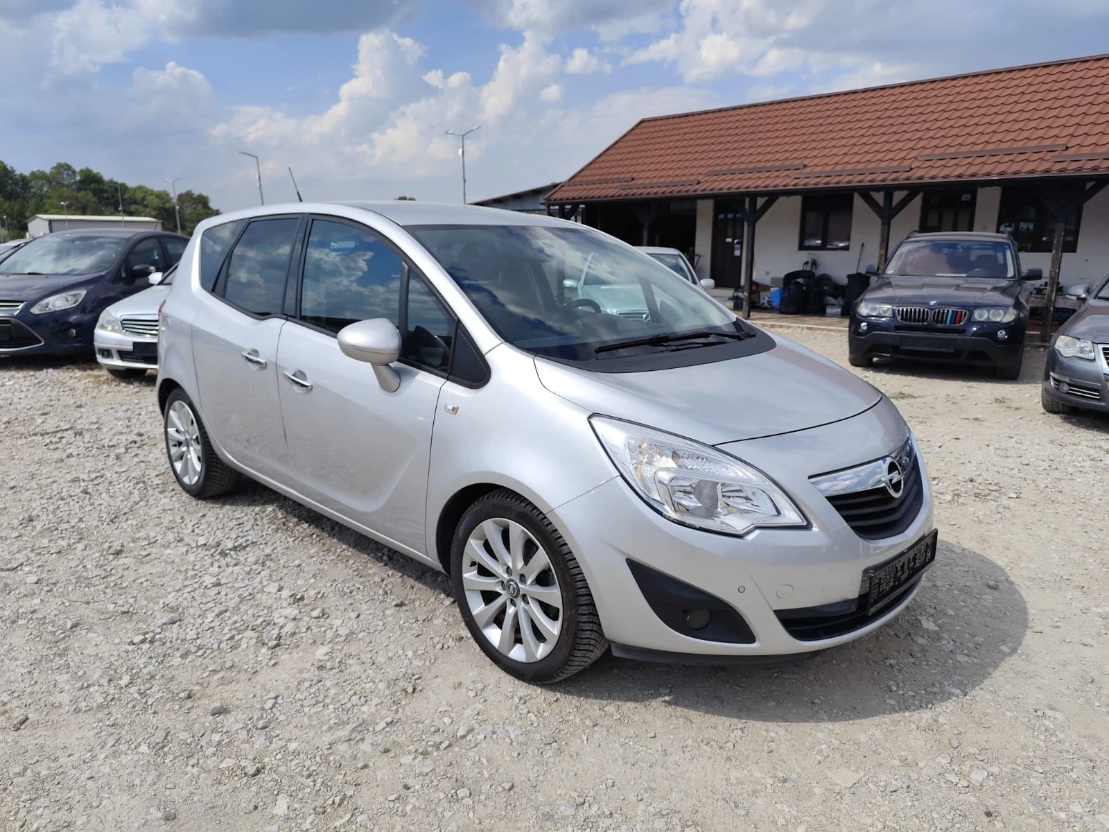Opel Meriva 1.4 бензин Италия, снимка 3 - Автомобили и джипове - 55802955