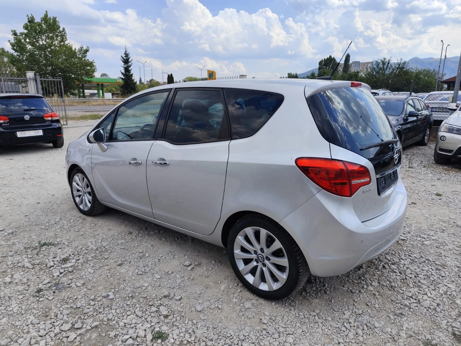 Opel Meriva 1.4 бензин Италия, снимка 8 - Автомобили и джипове - 55802955