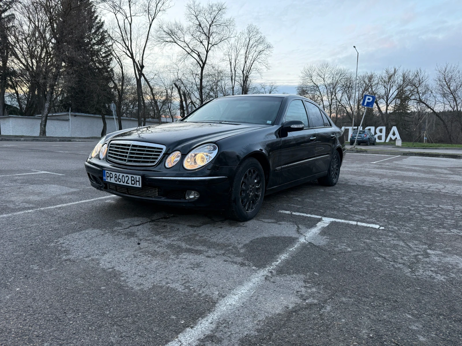 Mercedes-Benz E 270, снимка 2 - Автомобили и джипове - 55832149
