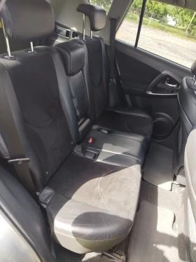 Toyota Rav4 2.2 d-cat, снимка 11