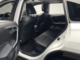 Toyota Rav4 2.5 2WD Hybrid XLE| 219к.с.| ВКЛ.ТЕХНОТЕСТ, снимка 11