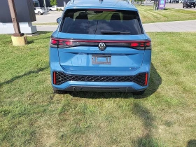 VW Tiguan Highline R Line/360/DIS/Harman Kardon/CARFAX, снимка 4