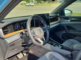 VW Tiguan Highline R Line/360/DIS/Harman Kardon/CARFAX, снимка 5