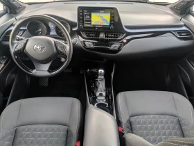 Toyota C-HR 1.2i* 30661км* 4x4* FACELIFT* Гаранция, снимка 9