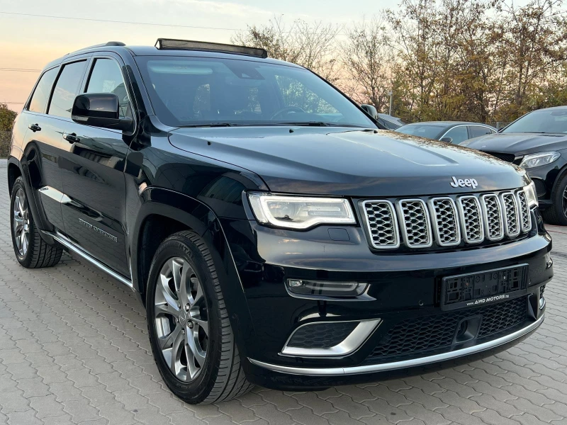 Jeep Grand cherokee SUMIT FACELIFT Панорама Дистроник Keyless-go, снимка 3 - Автомобили и джипове - 47939565