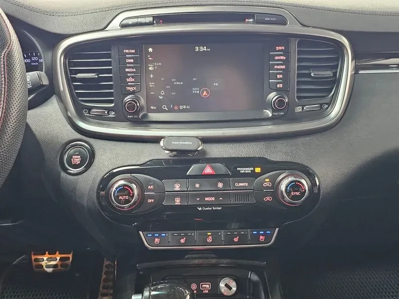 Kia Sorento 2.2 4WD PRESTIGE, снимка 12 - Автомобили и джипове - 56305629