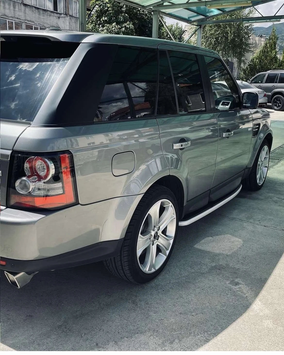 Land Rover Range Rover Sport 5.0 - изображение 4