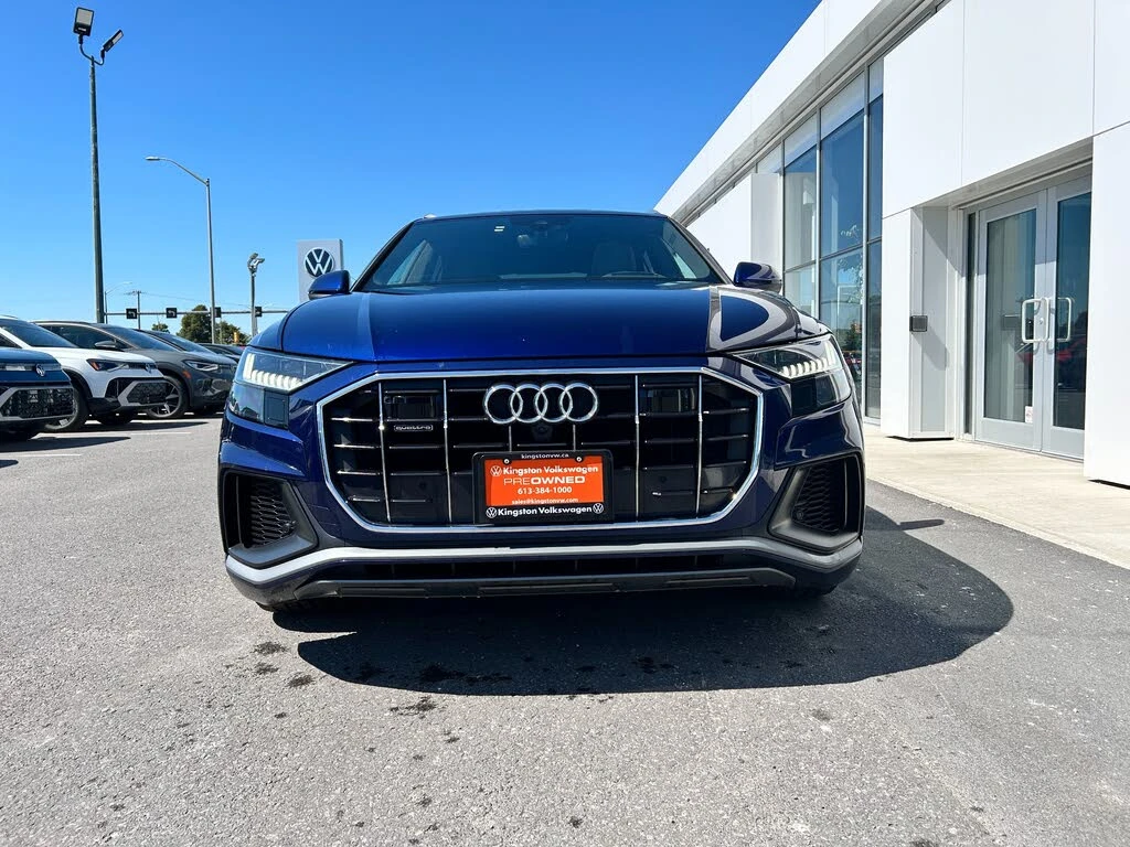 Audi Q8 B&O* HEAD-UP* ОБДУХВАНЕ* LANE ASSIST* ПАНО* 360 - изображение 2