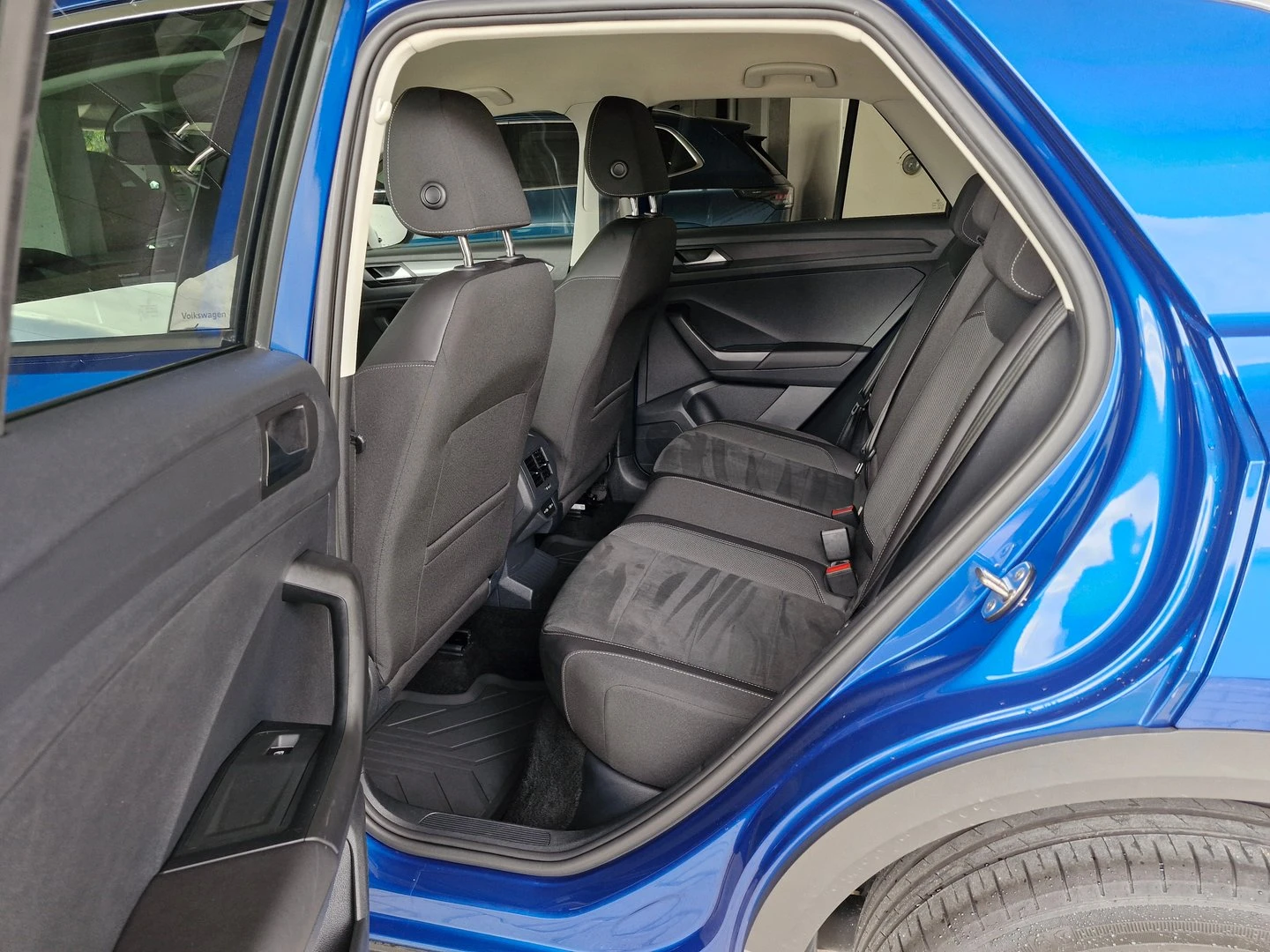 VW T-Roc VW T- Roc Style 1.5 TSI OPF DSG - изображение 6