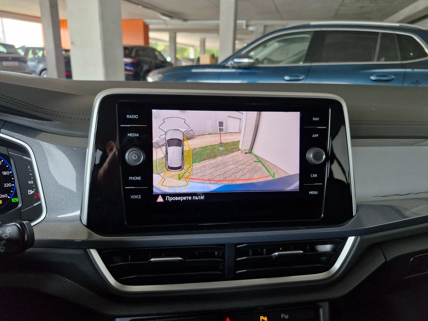 VW T-Roc VW T- Roc Style 1.5 TSI OPF DSG - изображение 8