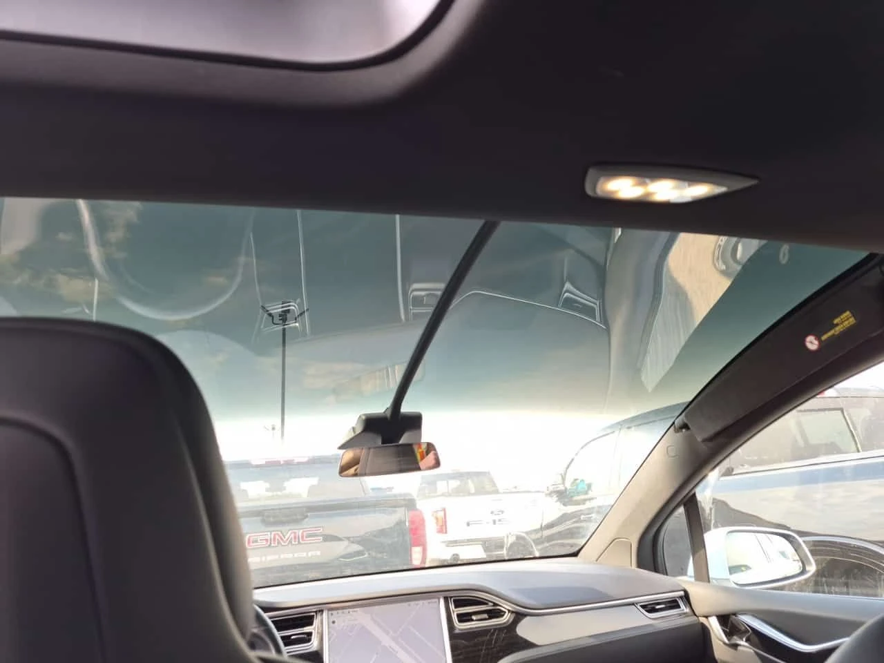 Tesla Model X 75D| PANO| KEYLESS GO| 2 КЛЮЧА| 7 МЕСТЕН| , снимка 12 - Автомобили и джипове - 54291925