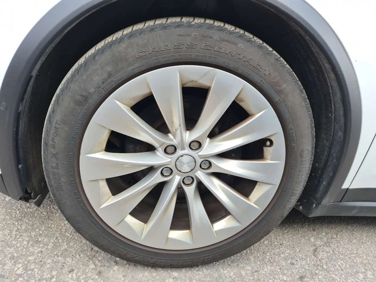 Tesla Model X 75D| PANO| KEYLESS GO| 2 КЛЮЧА| 7 МЕСТЕН| , снимка 5 - Автомобили и джипове - 54291925