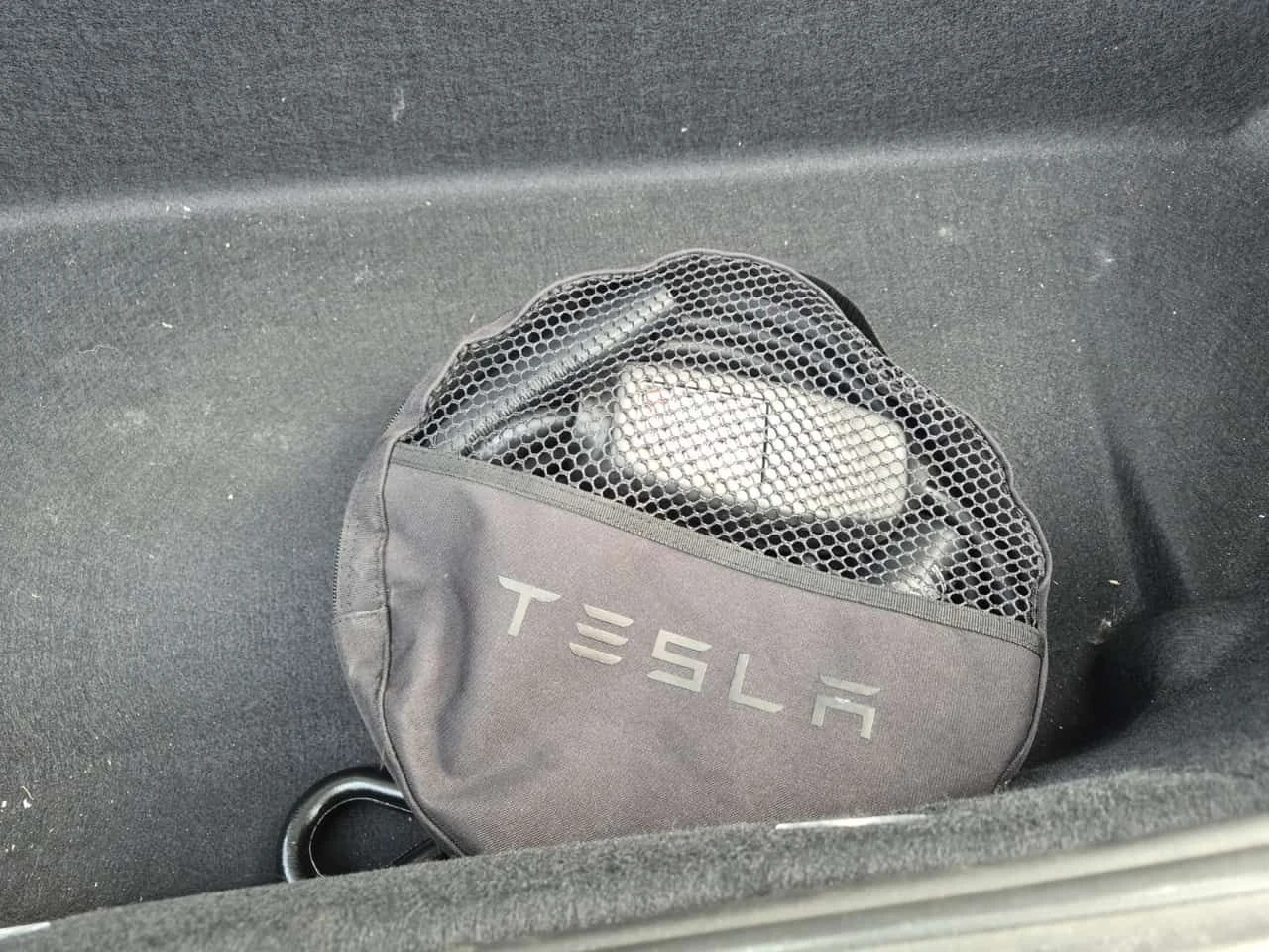 Tesla Model X 75D| PANO| KEYLESS GO| 2 КЛЮЧА| 7 МЕСТЕН| , снимка 15 - Автомобили и джипове - 54291925