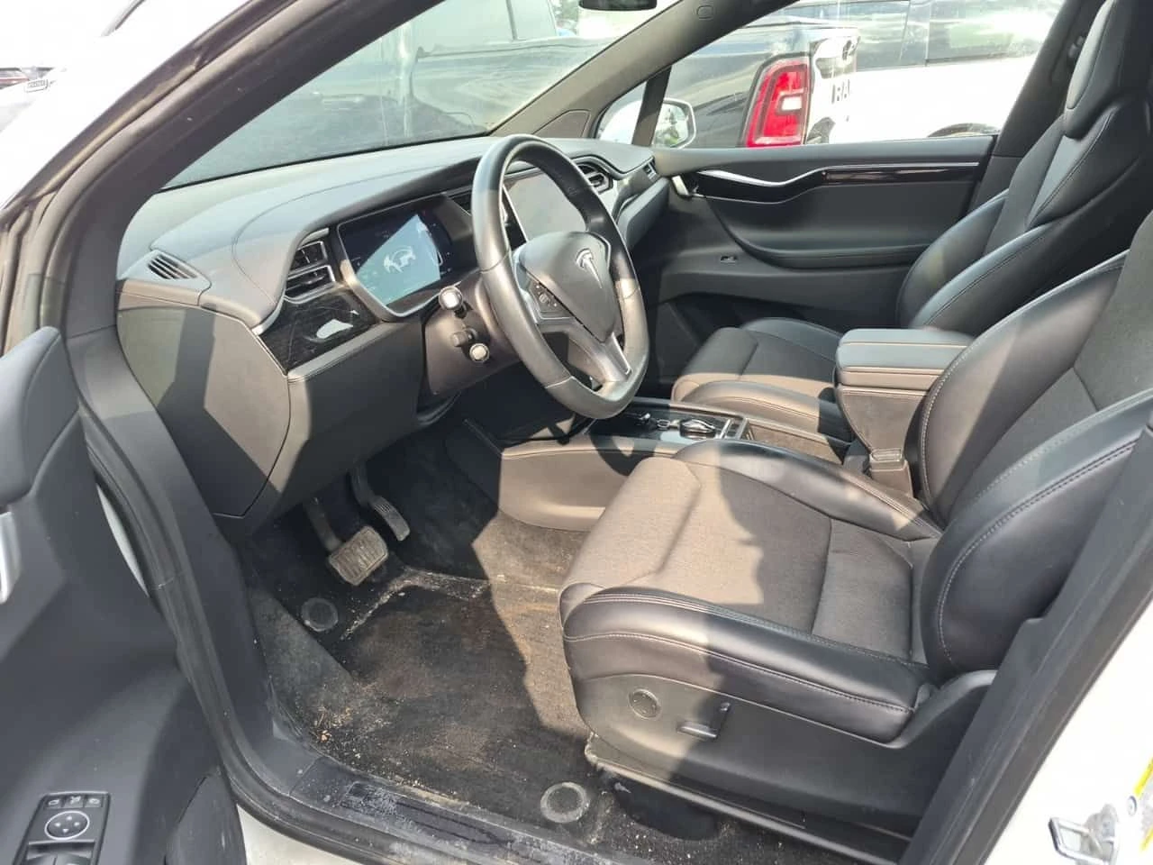 Tesla Model X 75D| PANO| KEYLESS GO| 2 КЛЮЧА| 7 МЕСТЕН| , снимка 7 - Автомобили и джипове - 54291925