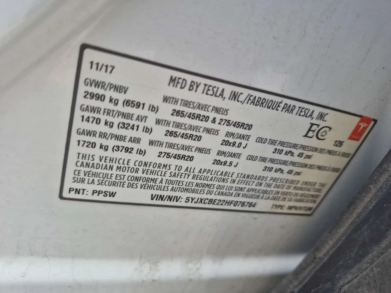 Tesla Model X 75D| PANO| KEYLESS GO| 2 КЛЮЧА| 7 МЕСТЕН| , снимка 16 - Автомобили и джипове - 54291925