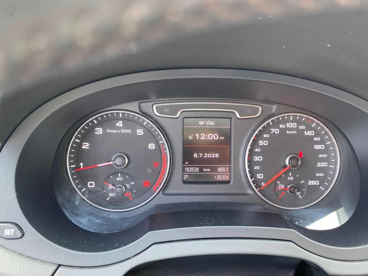 Audi Q3 * Progressiv * CARFAX * ЦЕНА ДО БГ, снимка 8 - Автомобили и джипове - 55225218