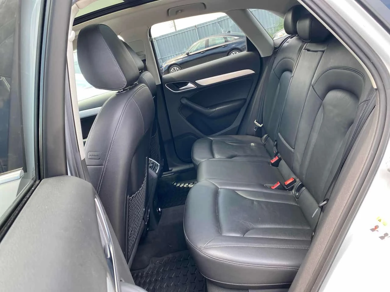 Audi Q3 * Progressiv * CARFAX * ЦЕНА ДО БГ, снимка 10 - Автомобили и джипове - 55225218