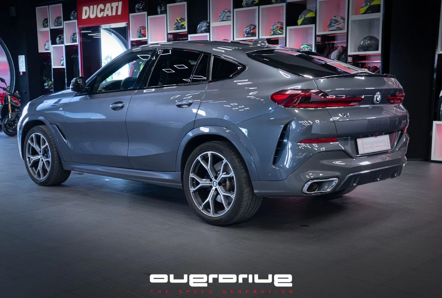 BMW X6 3.0d xDrive* M-Sport* HuD* Keyless* Pano* Laser, снимка 3 - Автомобили и джипове - 55578196
