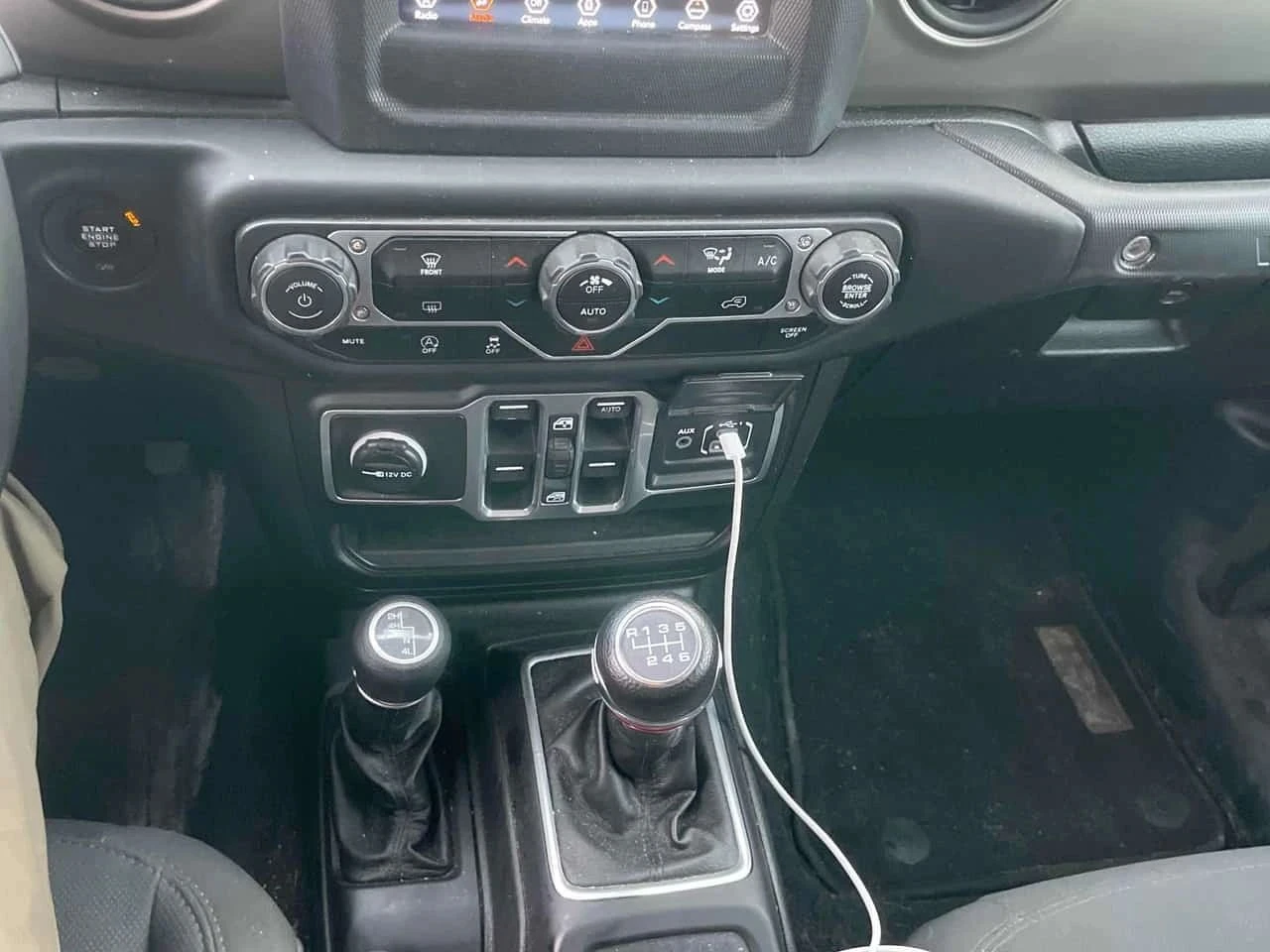 Jeep Wrangler, снимка 9 - Автомобили и джипове - 56689919
