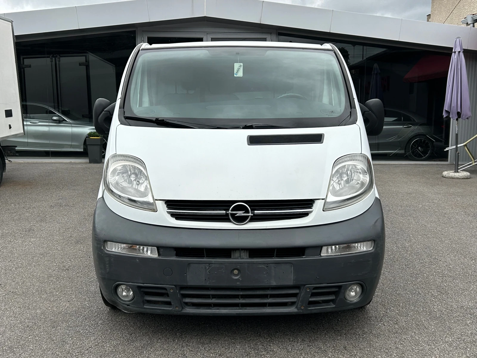 Opel Vivaro 2.5CDTI, 133HP, A/C, 6 СКОРОСТИ - изображение 2