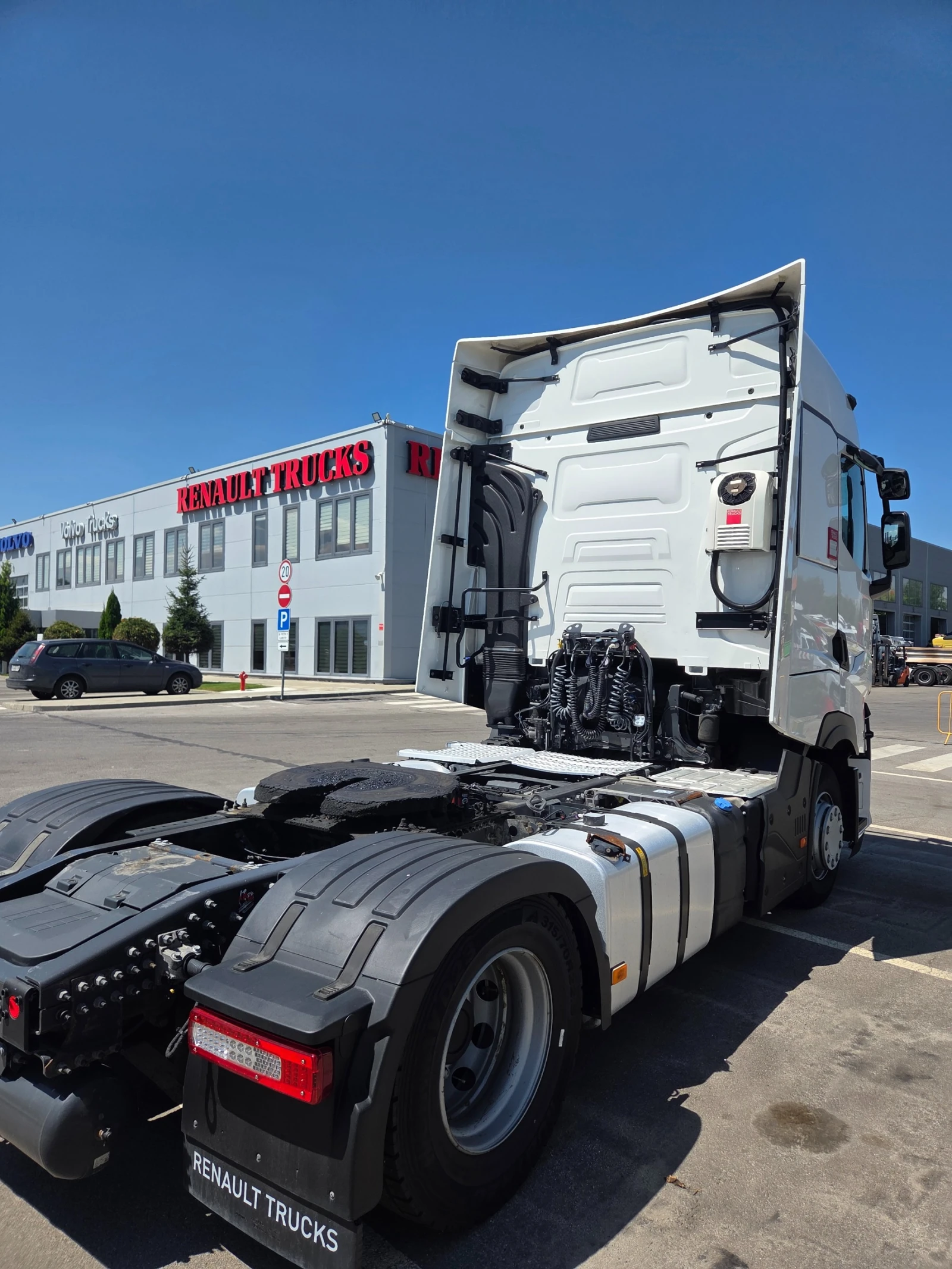 Renault T Стандартен, снимка 3 - Камиони - 55540781