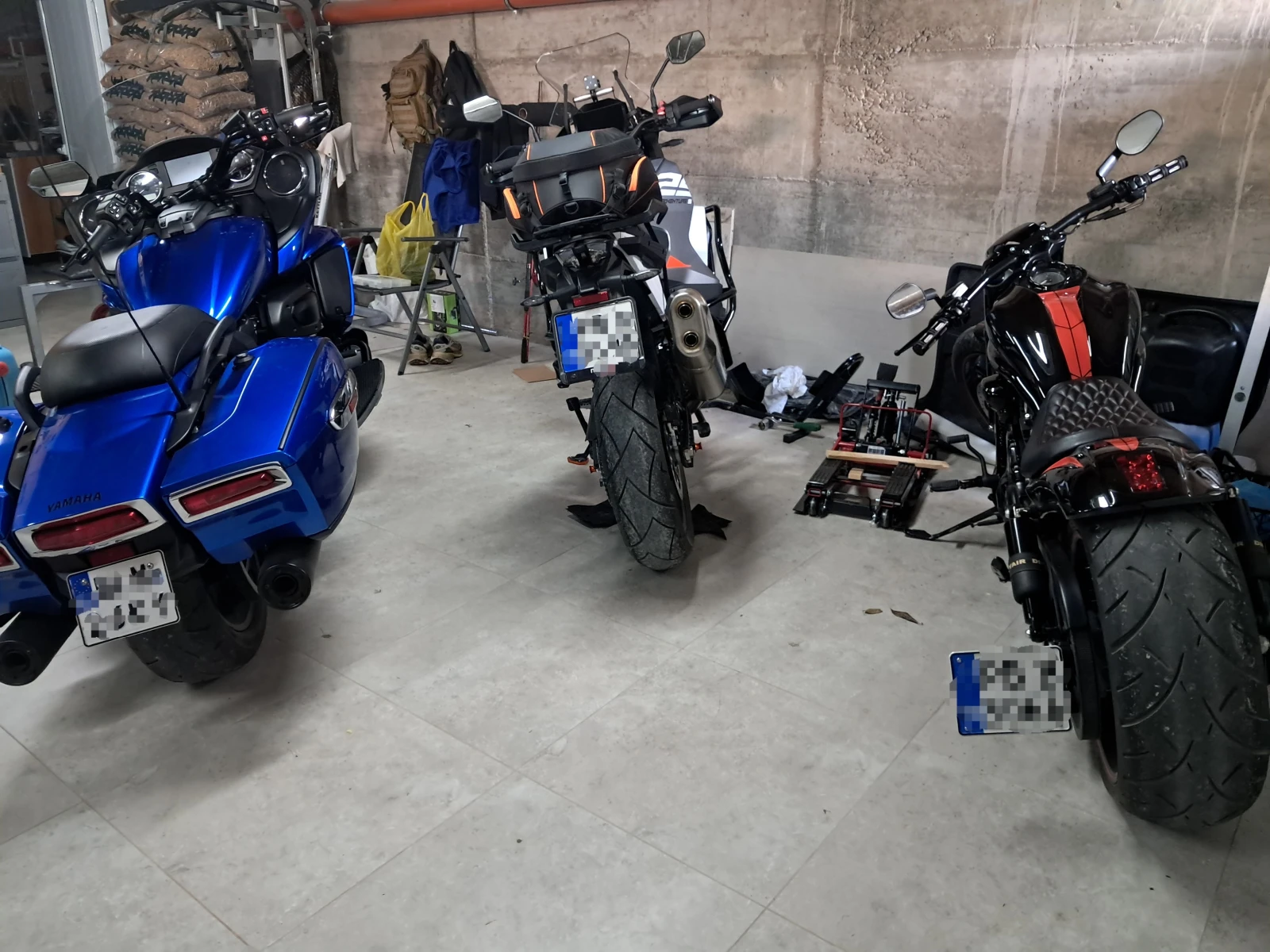 BMW R 1250 GS --1930 км-EXCLUSIVE Triple Black--НОВ, снимка 15 - Мотоциклети и мототехника - 55613247