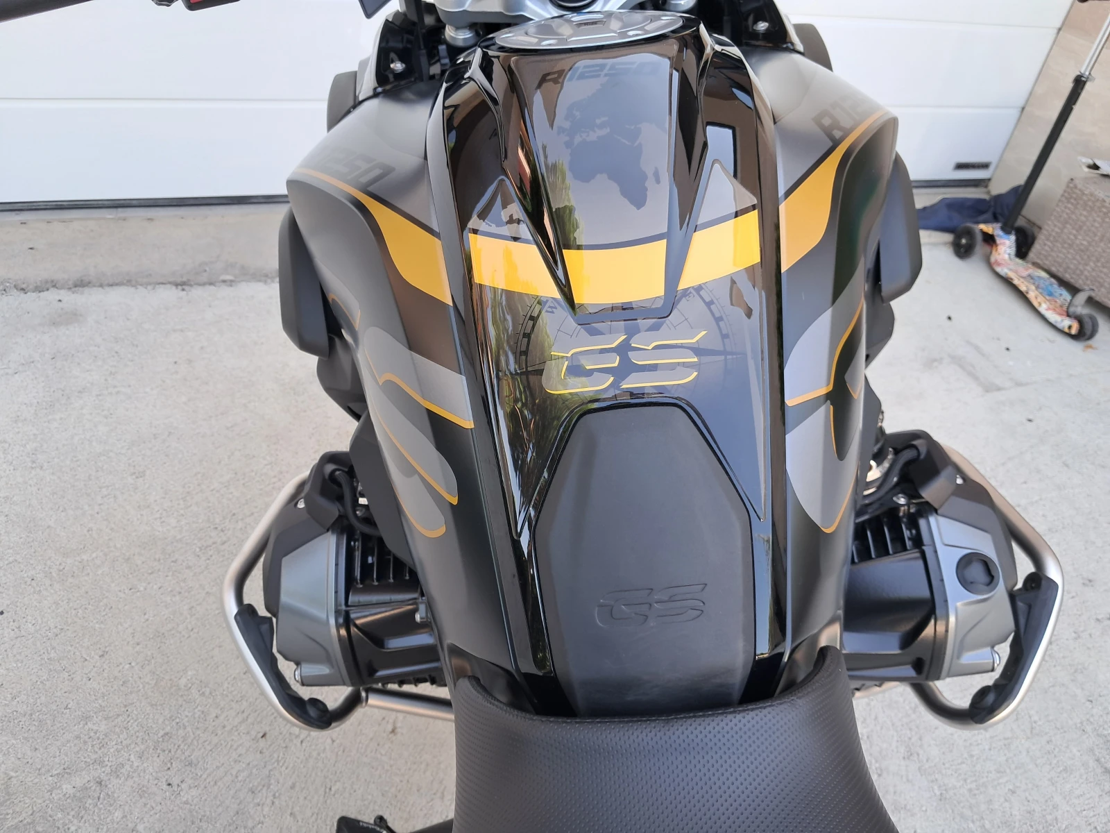 BMW R 1250 GS --1930 км-EXCLUSIVE Triple Black--НОВ, снимка 8 - Мотоциклети и мототехника - 55613247