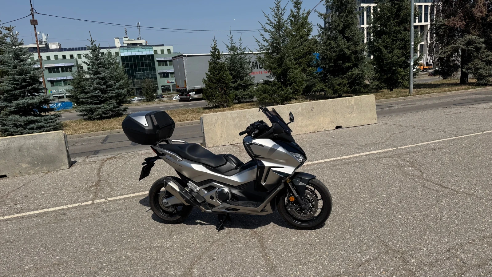 Honda Forza 750, снимка 11 - Мотоциклети и мототехника - 56075153