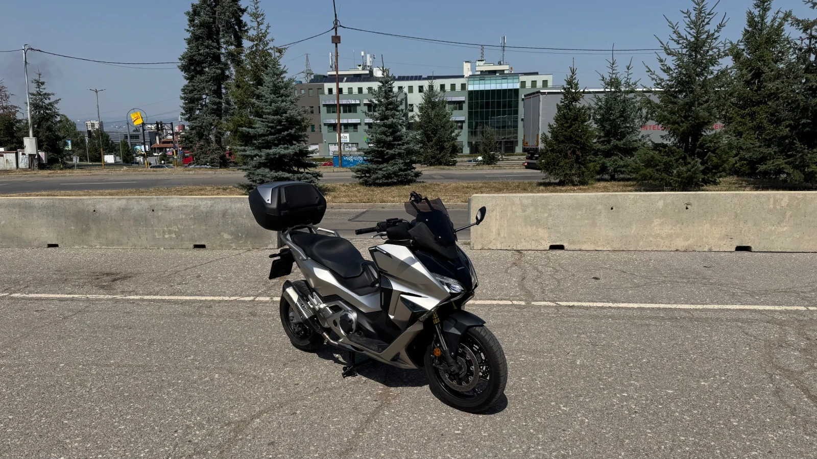 Honda Forza 750, снимка 12 - Мотоциклети и мототехника - 56075153