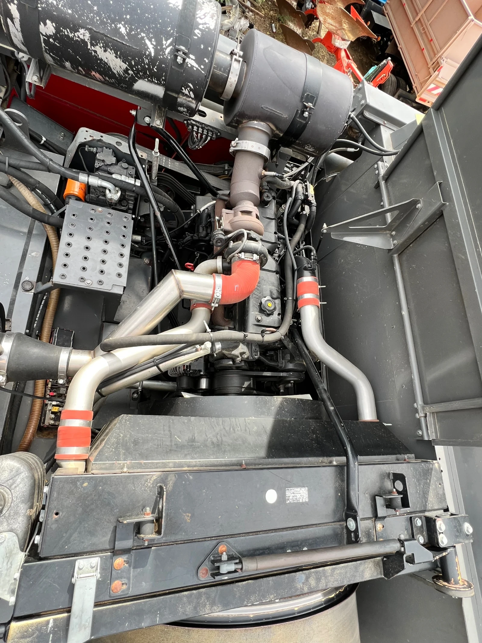 Комбайн Laverda M310 MCS, снимка 11 - Селскостопанска техника - 54110660