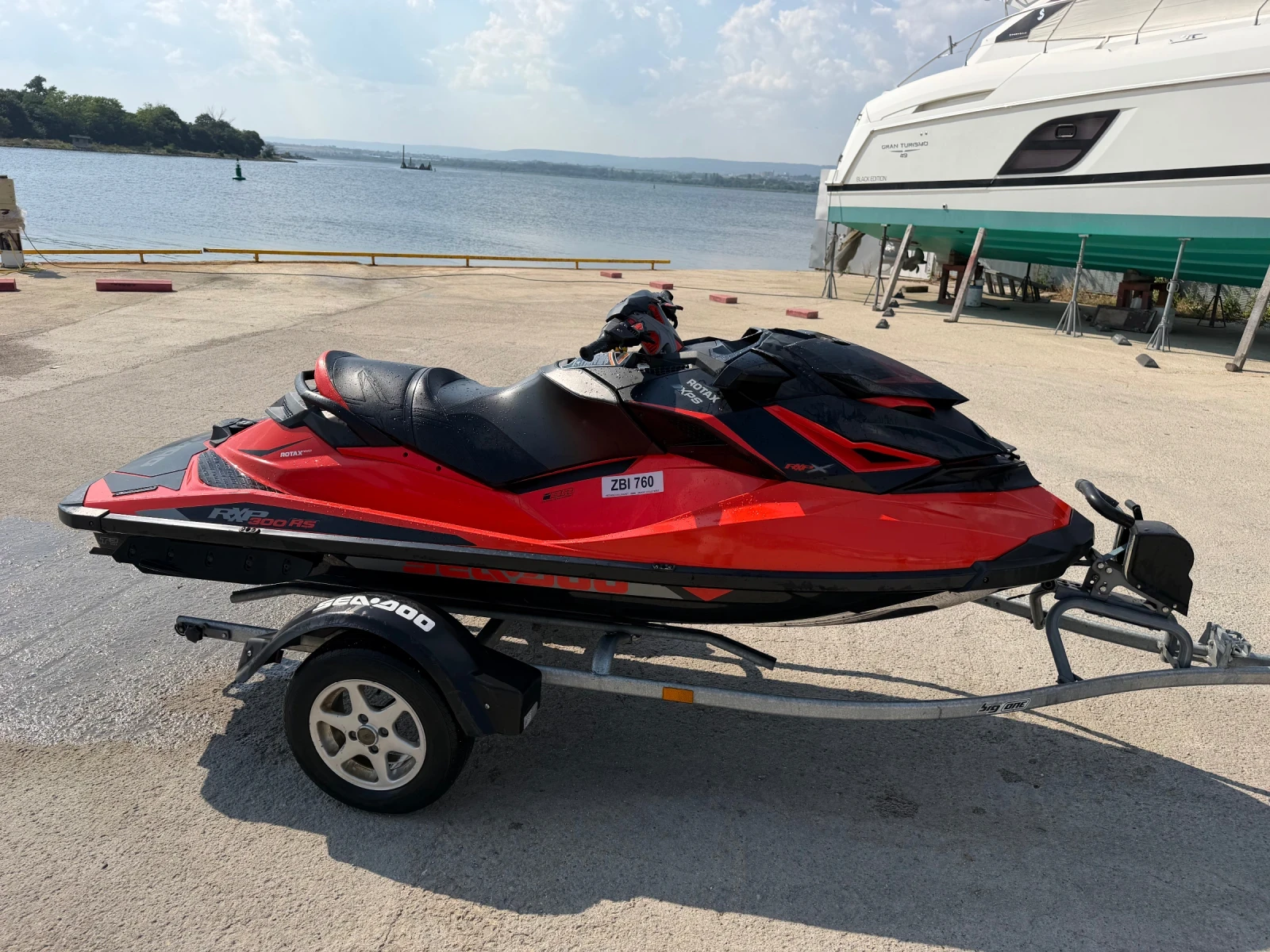 Джет Bombardier Sea Doo 300 RS, снимка 2 - Воден транспорт - 52998268