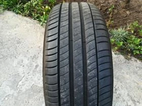      235/55R17
