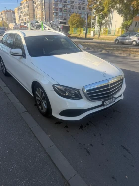 Mercedes-Benz E 220 4matic, Швейцария, дигитал, снимка 13