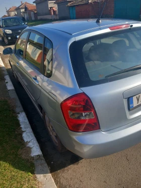 Kia Cerato CRDI - 3400 € / 6649.82 лв. - 64742295 5