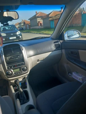 Kia Cerato CRDI - 3400 € / 6649.82 лв. - 64742295 8