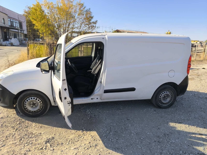 Fiat Doblo 1.6, снимка 9 - Автомобили и джипове - 47871893