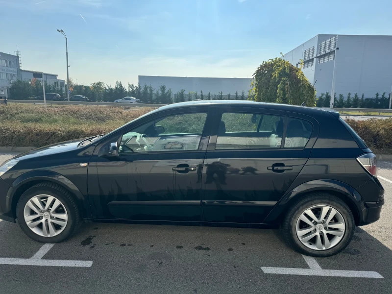 Opel Astra, снимка 4 - Автомобили и джипове - 47999307