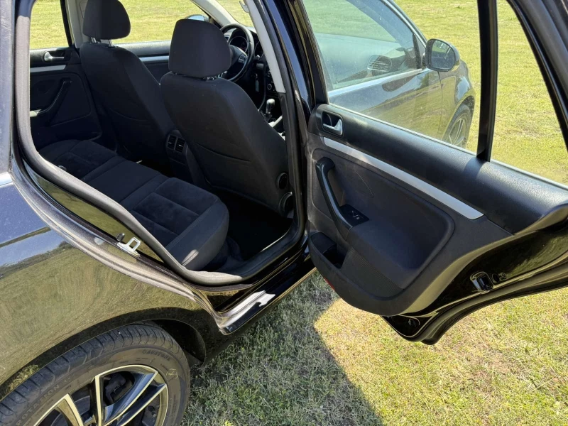 VW Golf 2000 tdi dsg, снимка 9 - Автомобили и джипове - 50425474