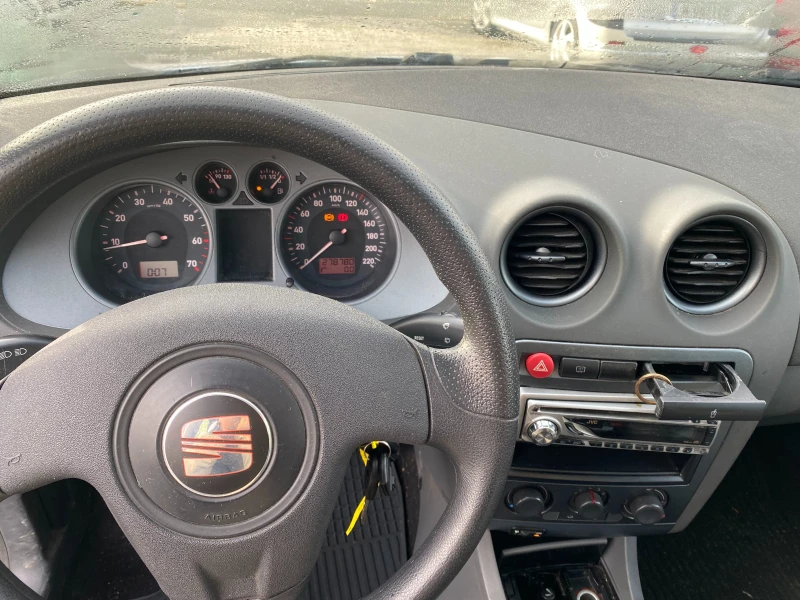 Seat Ibiza 1.4 бензин/газ 86 к.с, снимка 12 - Автомобили и джипове - 52624086
