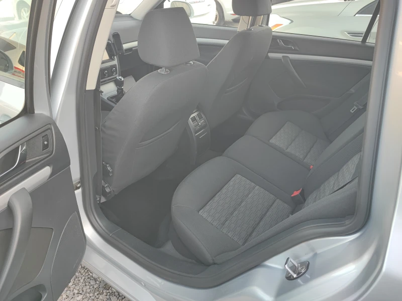 Skoda Octavia 1.6D-105ks, снимка 14 - Автомобили и джипове - 52706812