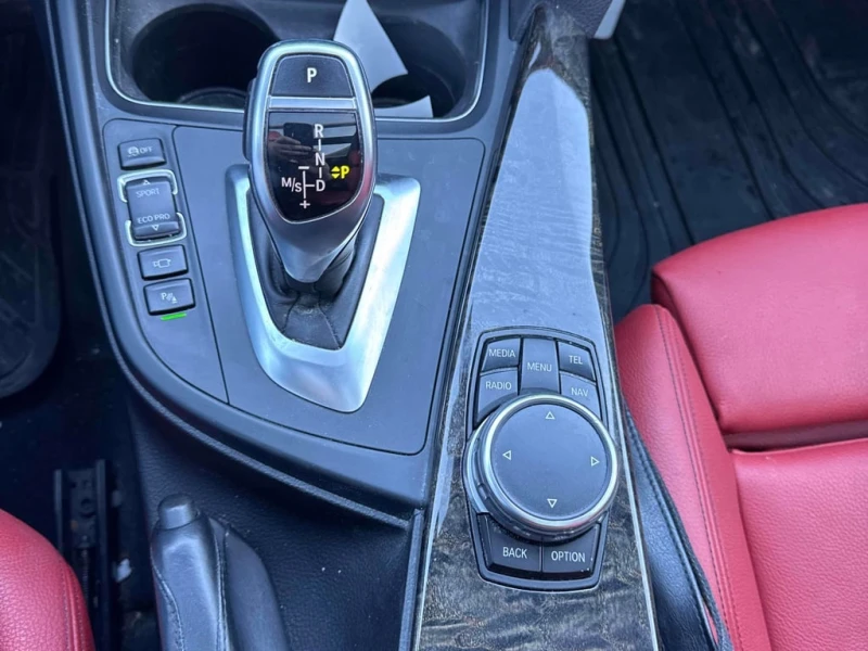 BMW 328 2016 XDRIVE28I * БЕЗ ПЪРВОНАЧАЛНА ВНОСКА, снимка 11 - Автомобили и джипове - 52815069