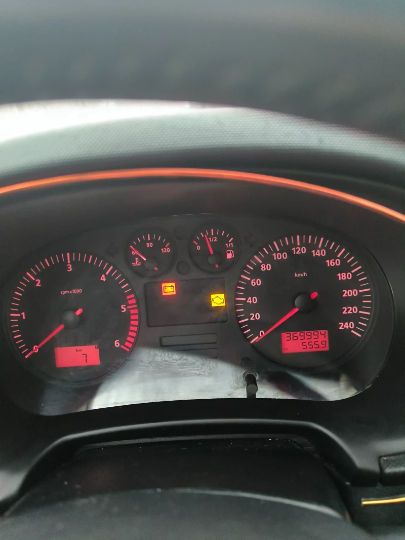 Seat Leon 1.9, снимка 10 - Автомобили и джипове - 53328828