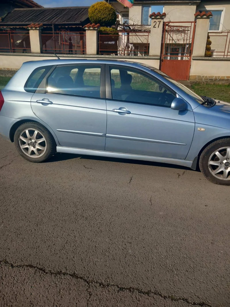 Kia Cerato CRDI, снимка 3 - Автомобили и джипове - 53419845