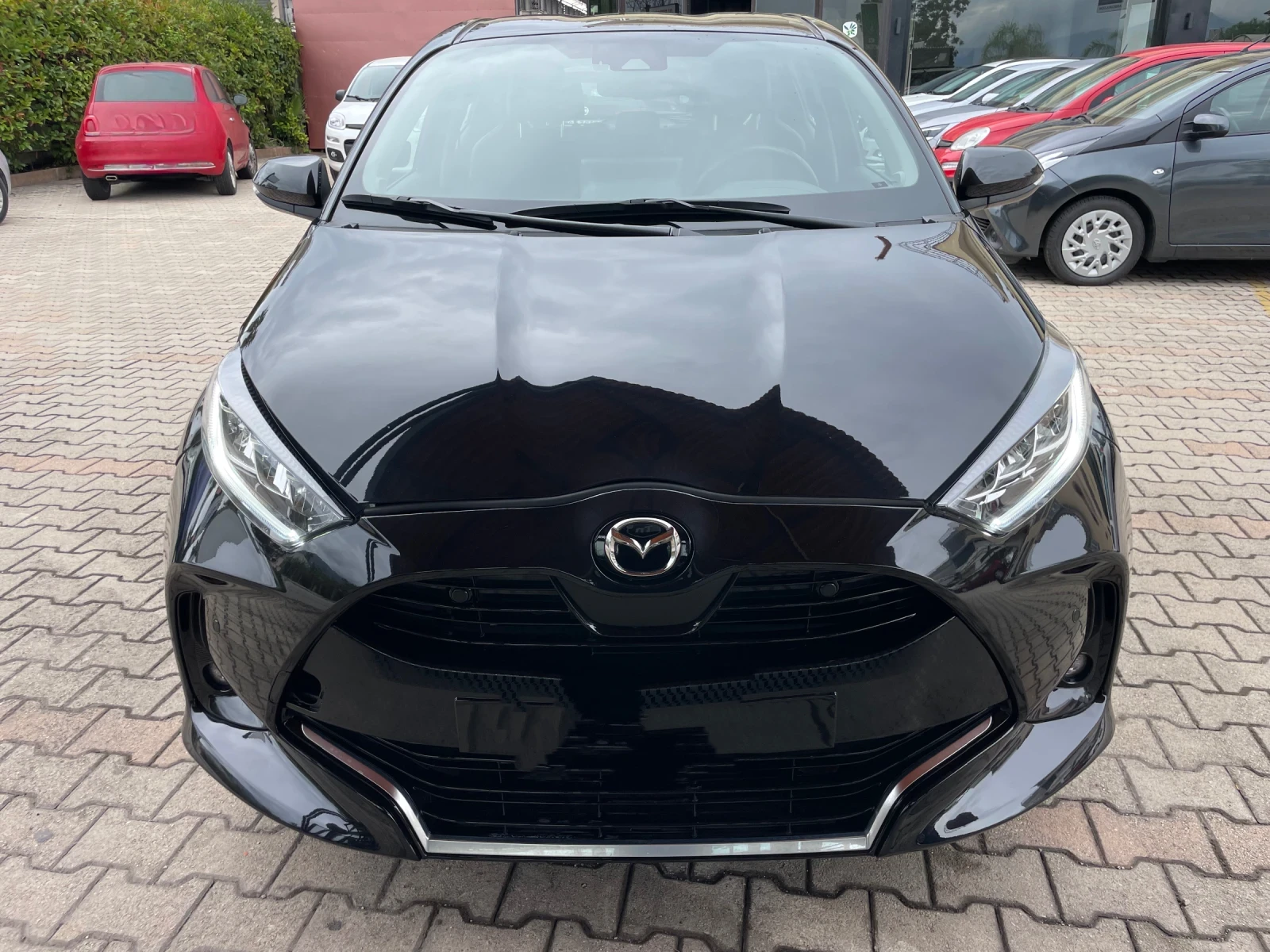 Mazda 2 1.5 бензин Hibrid Automatic, снимка 1