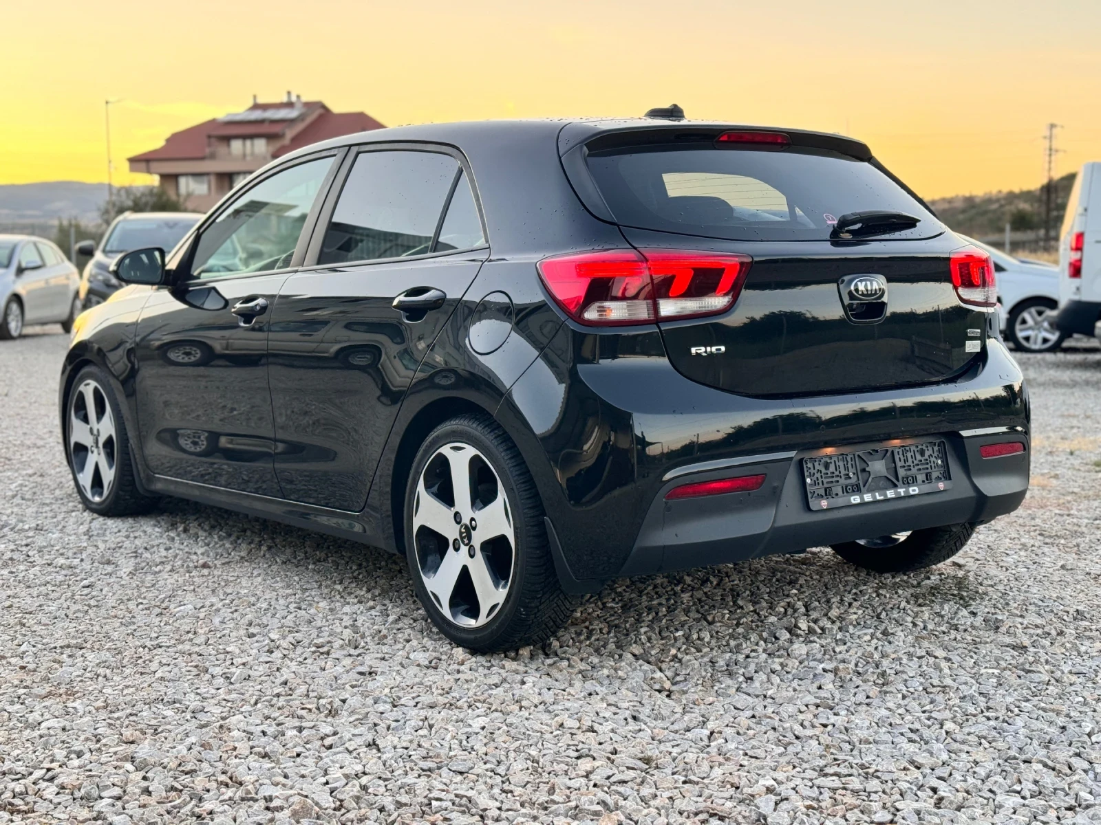 Kia Rio 1.4crdi face/navi/pdc/lane/camera/full - изображение 4