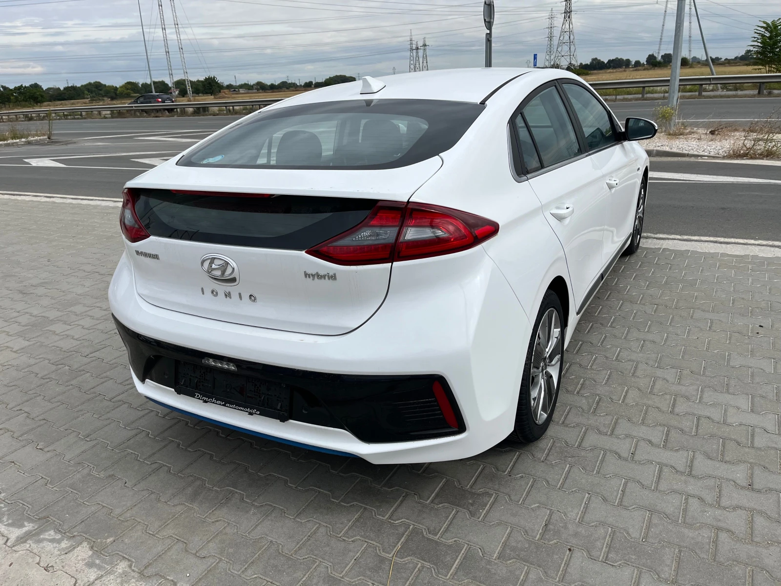 Hyundai Ioniq 1.6 Hybrid - изображение 6