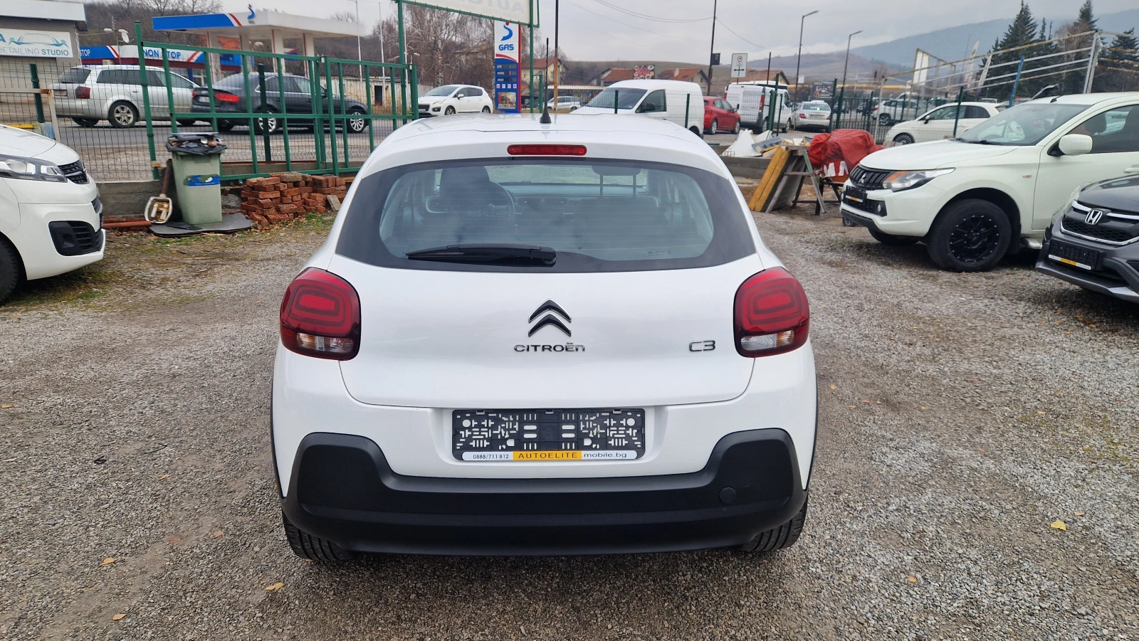 Citroen C3 1.2i EUR.6 - изображение 8